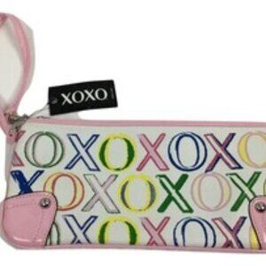 Authentic XOXO HUGS & KISSES Pink & White Graphics Wristlet Purse New With Tags